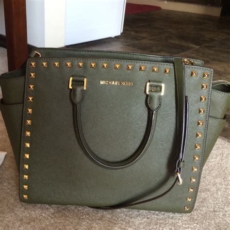 michael kors olive green wallet|michael kors purse olive green.